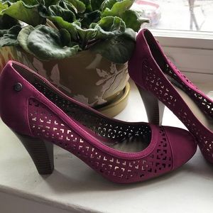 Hot pink FUN and comfy heels